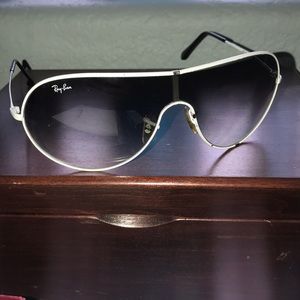 Ray Ban sunglasses white frame black lens RB3250